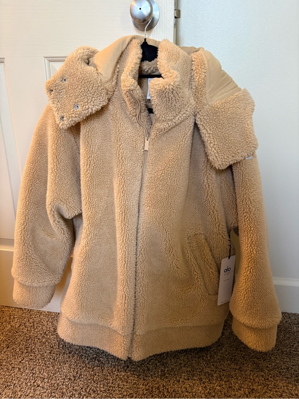 Alo Yoga Norte Sherpa Coat